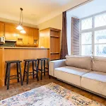 Old Town - Kohtu Apartment